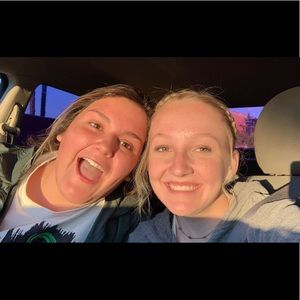 Meet your Posher, Macie